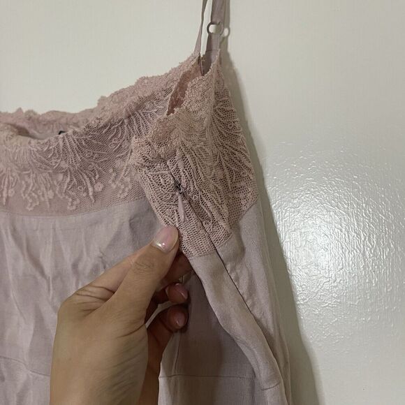 EILEEN FISHER Pink lace trim silk camisole blouse medium - Picture 2 of 5